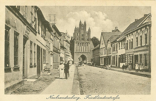 Alte Ansichtskarte Friedländer Tor in Neubrandenburg
