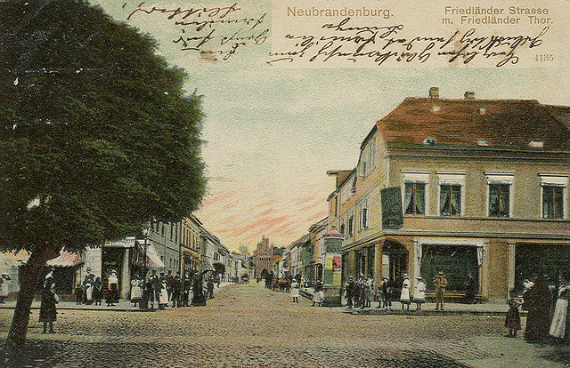 Alte Ansichtskarte Friedländer Strasse in Neubrandenburg